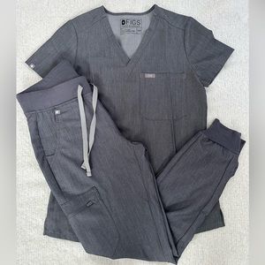 Figs Scrubs, Graphite size XXS & XS